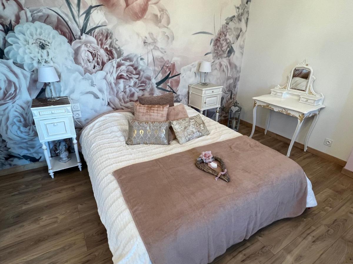 Château Ségot Neuilly-le-Real Ngoại thất bức ảnh
