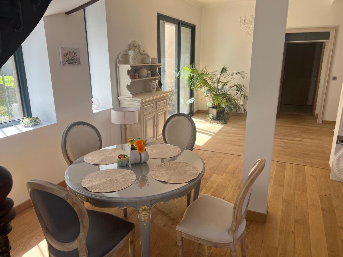 Château Ségot Neuilly-le-Real Ngoại thất bức ảnh